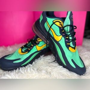 Nike Air Max 270 | men’s size 11